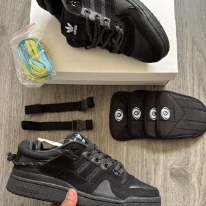 ADIDAS BADBUNNY BLACK